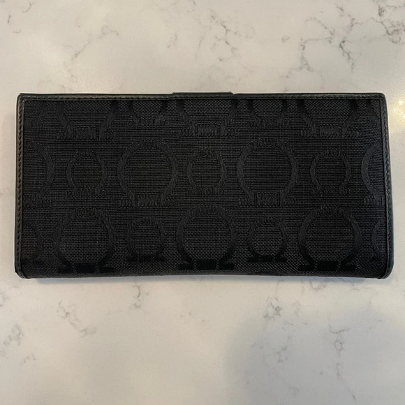 Salvatore Ferragamo Authentic Signature Logo Leather & Nylon Wallet Black Sz OS - Picture 5 of 14